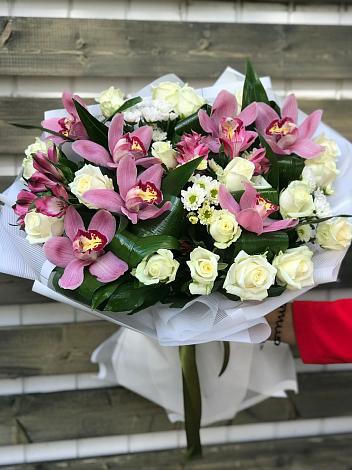 Букет цветов из: Розы и Хризантемы в Новый Городок Щелковского района