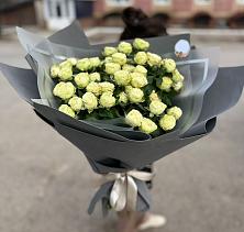 Букет Белые кустовые розы Солинеро в Новый Городок Щелковского района